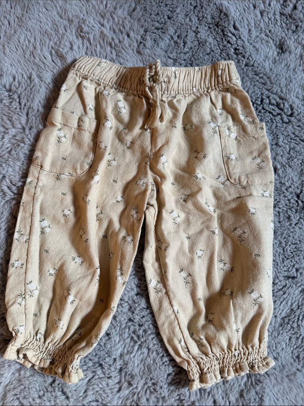 Old Navy Beige Floral Drawstring Jogger Pants